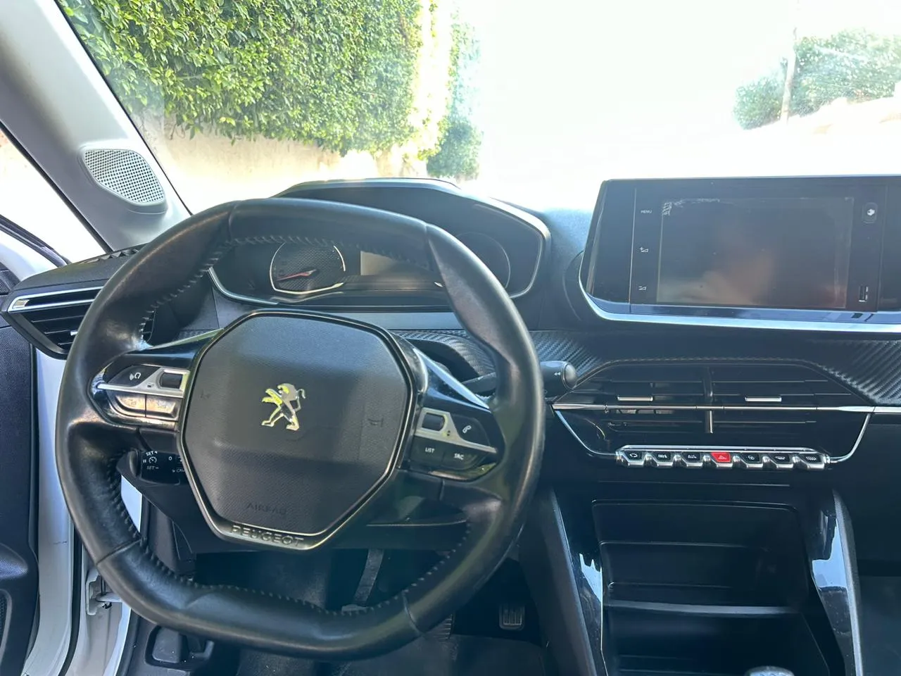 peugeot 208 Active 1ére main