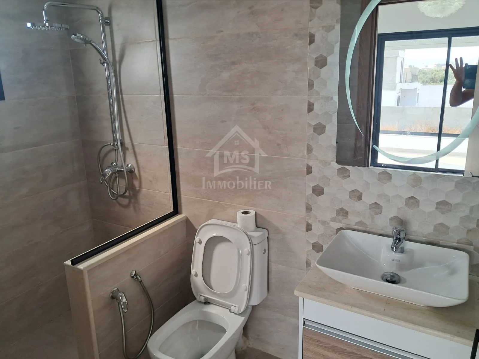 Villa toute neuve S+3 avec piscine à Hammamet Sud à vendre