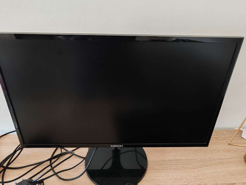 Écrans 24 p Samsung 