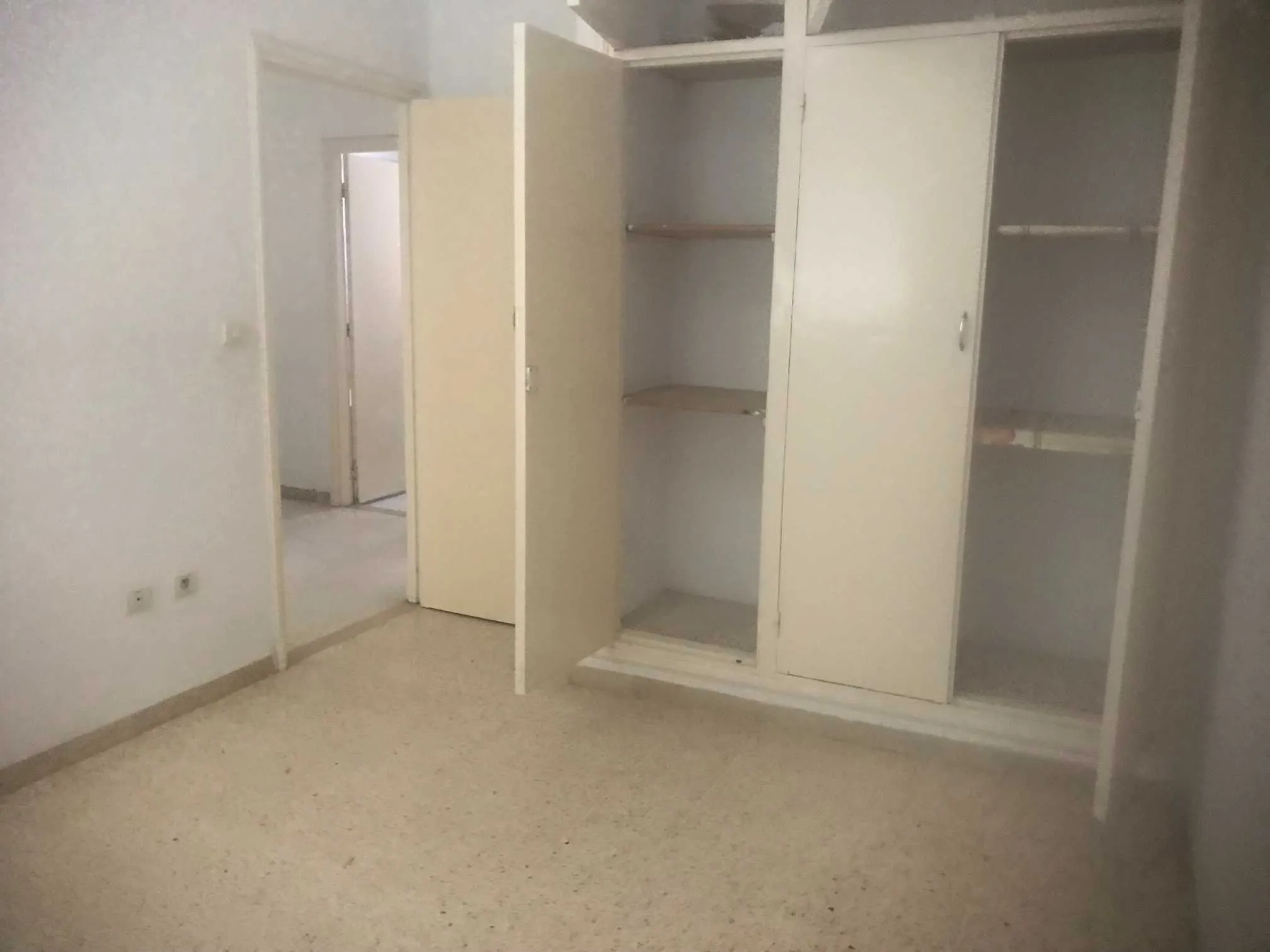 AVENDRE APPARTEMENT MOUROUJ 3
