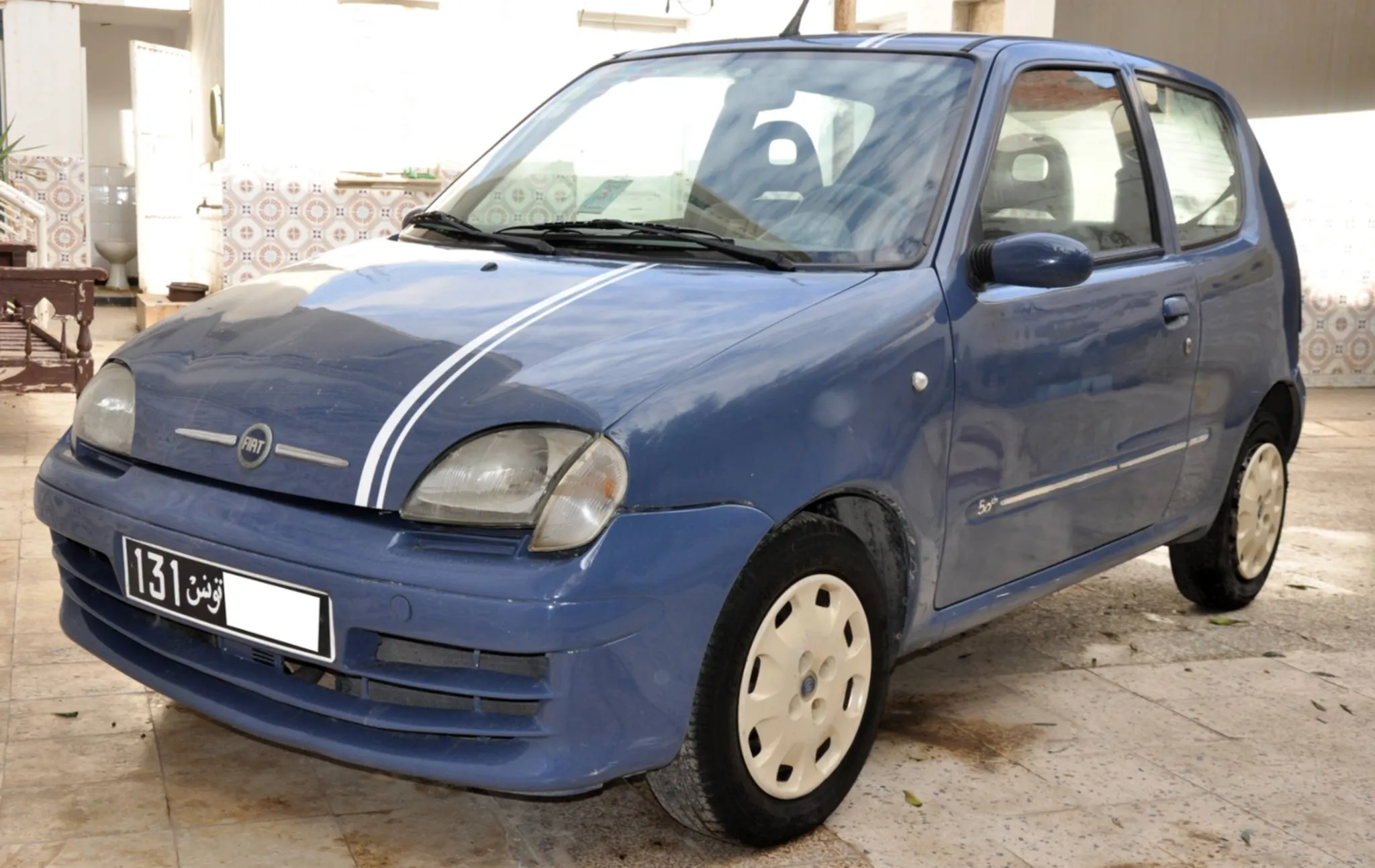 A vendre une belle Fiat SEICENTO (600)  Tel : 43.097.528