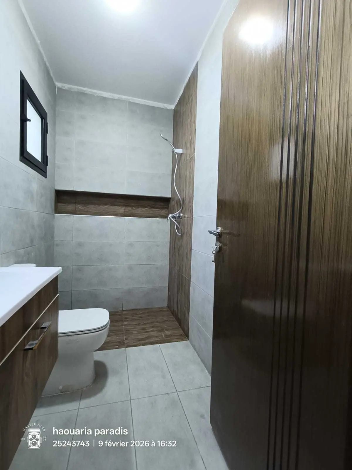 للبيع منزل مستقل وسط مدينة الهوارية