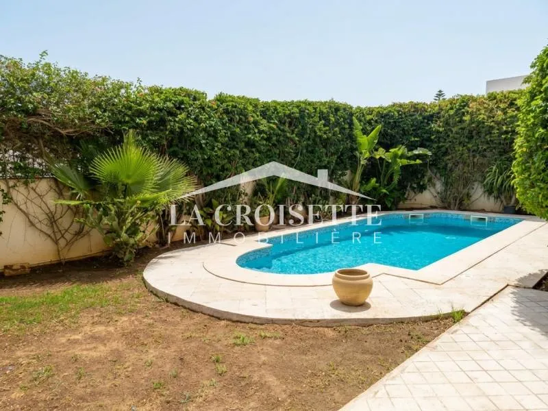 Villa S+4 avec jardin et piscine à La Marsa MVL0130