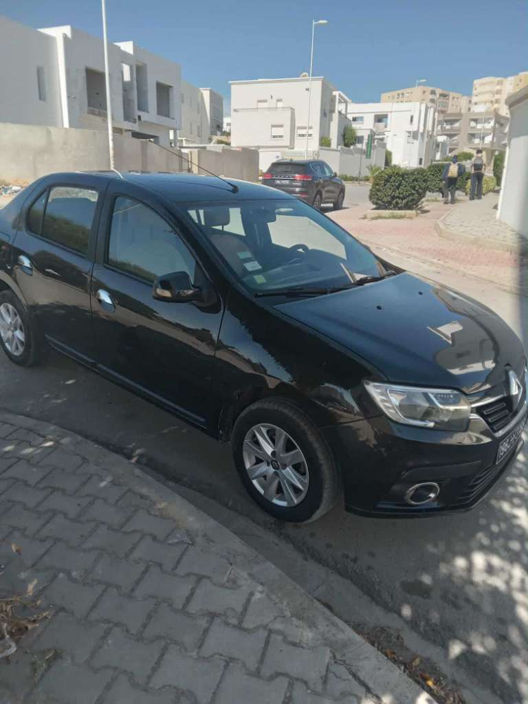 Très très jolie Renault symbole élégance 1ère main tél 58515969