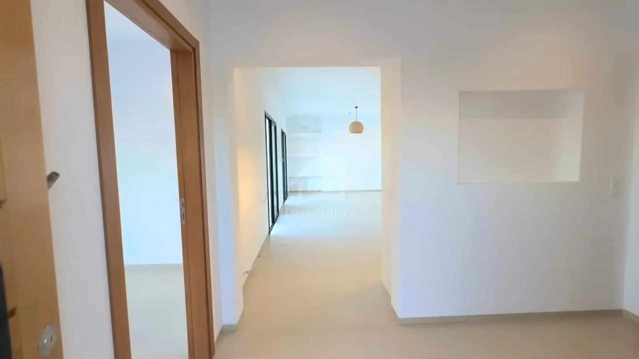 Villa avec jardin et piscine à vendre à Hammamet Sud51355351