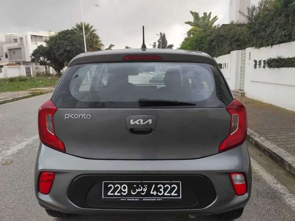 KIA PICANTO GT LINE PREMIÈRE MAIN 