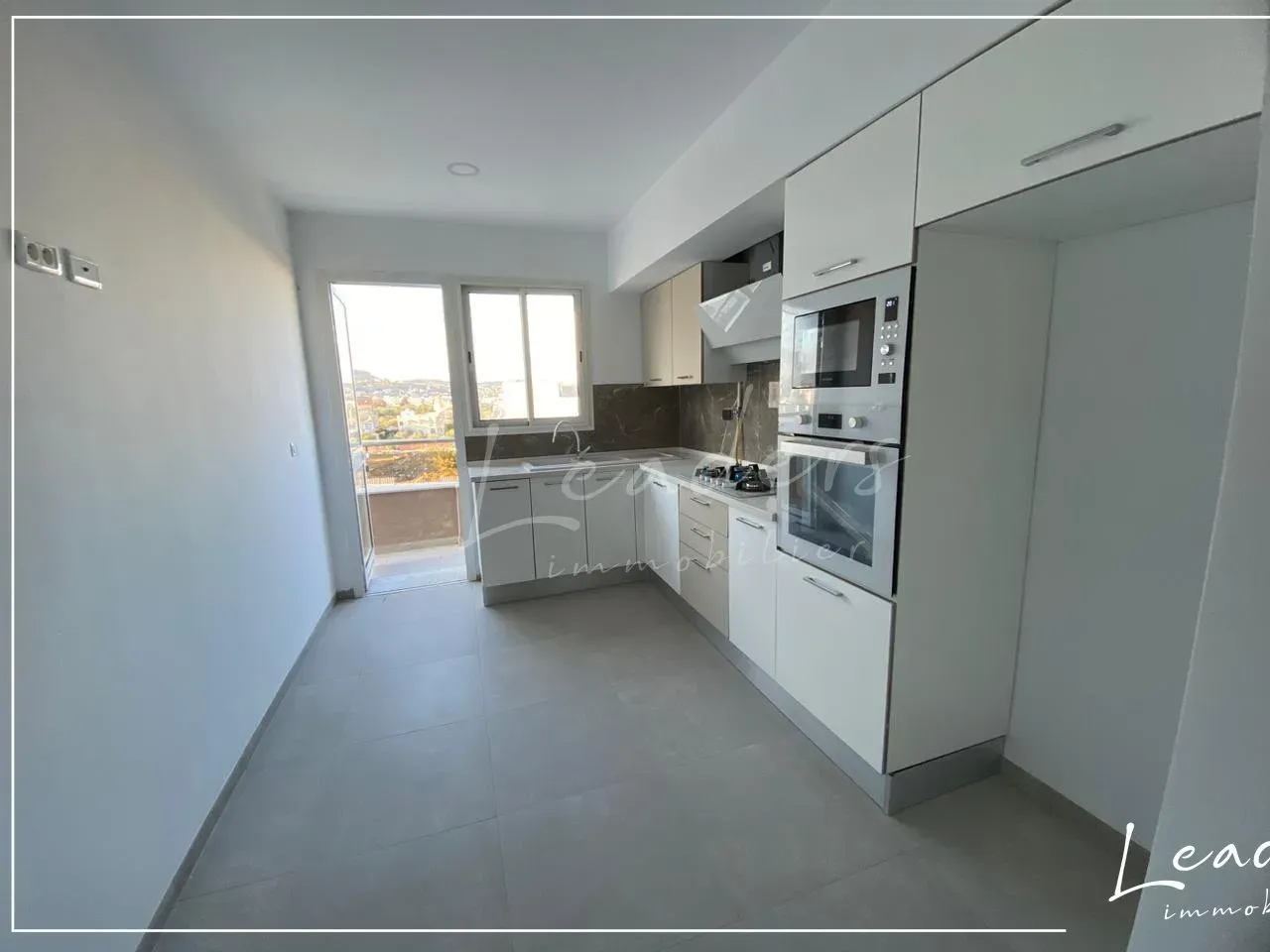 À Saisir ! Superbe S+2 à Ghazela Réf : AR950 | 140 m²