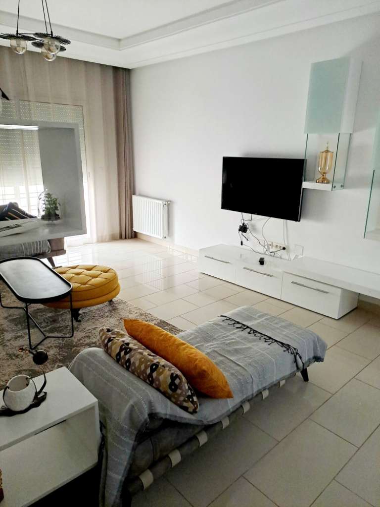 Particulier L S4 meiblé Neuf Cité palmeraies