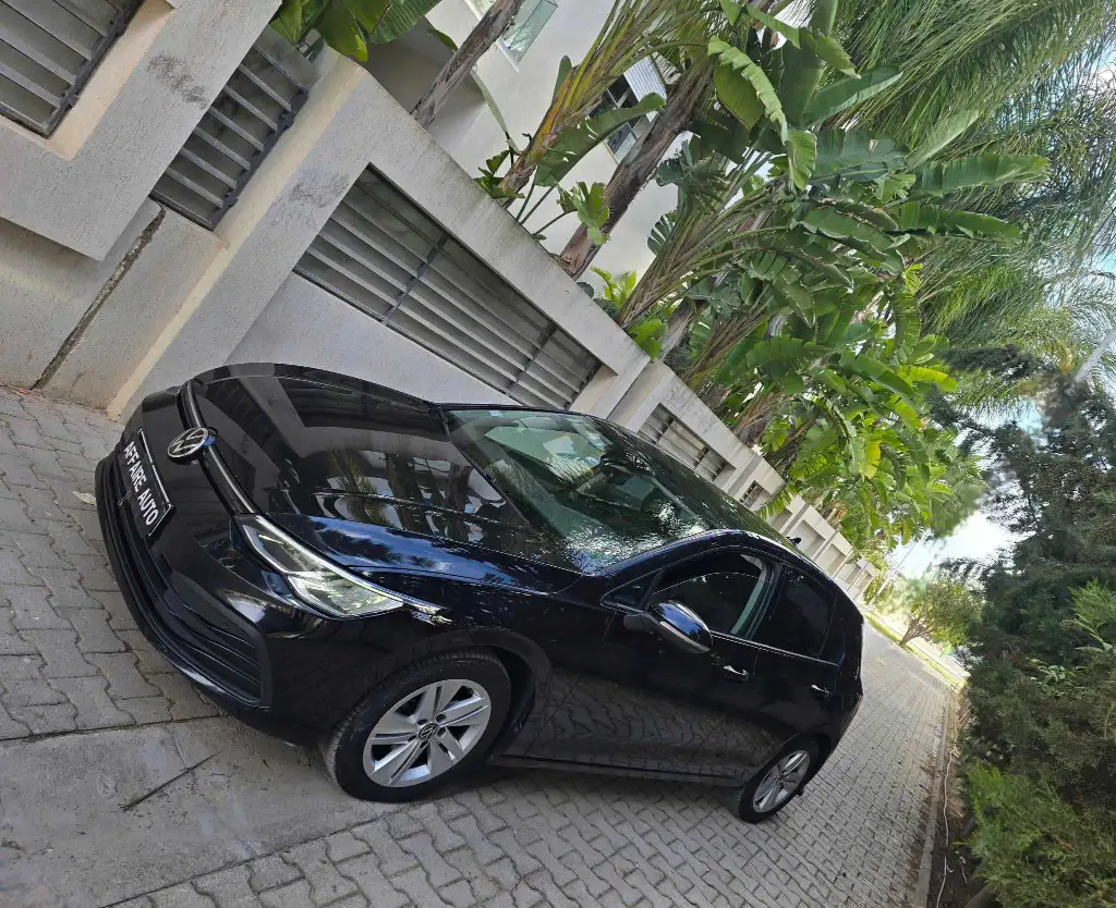 Volkswagen Golf8 essence 2022 đ
đ on accepte l Ă©change des voitures