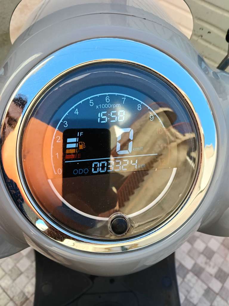 Scooter cappuccino a vendre