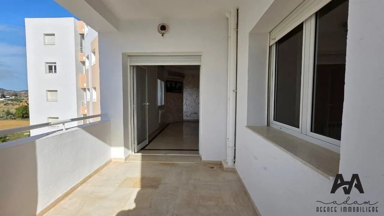 Appartement s+3 vide avec vue de mer à Mrezga, Nabeul