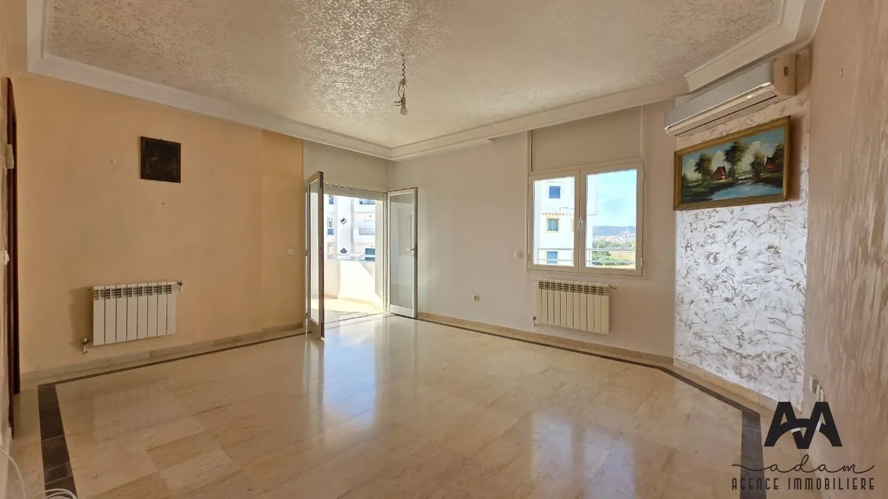 Appartement s+3 vide avec vue de mer à Mrezga, Nabeul
