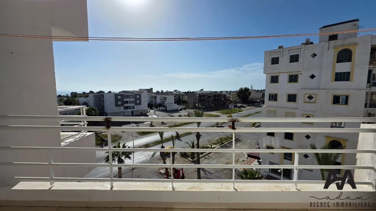 Appartement s+3 vide avec vue de mer à Mrezga, Nabeul
