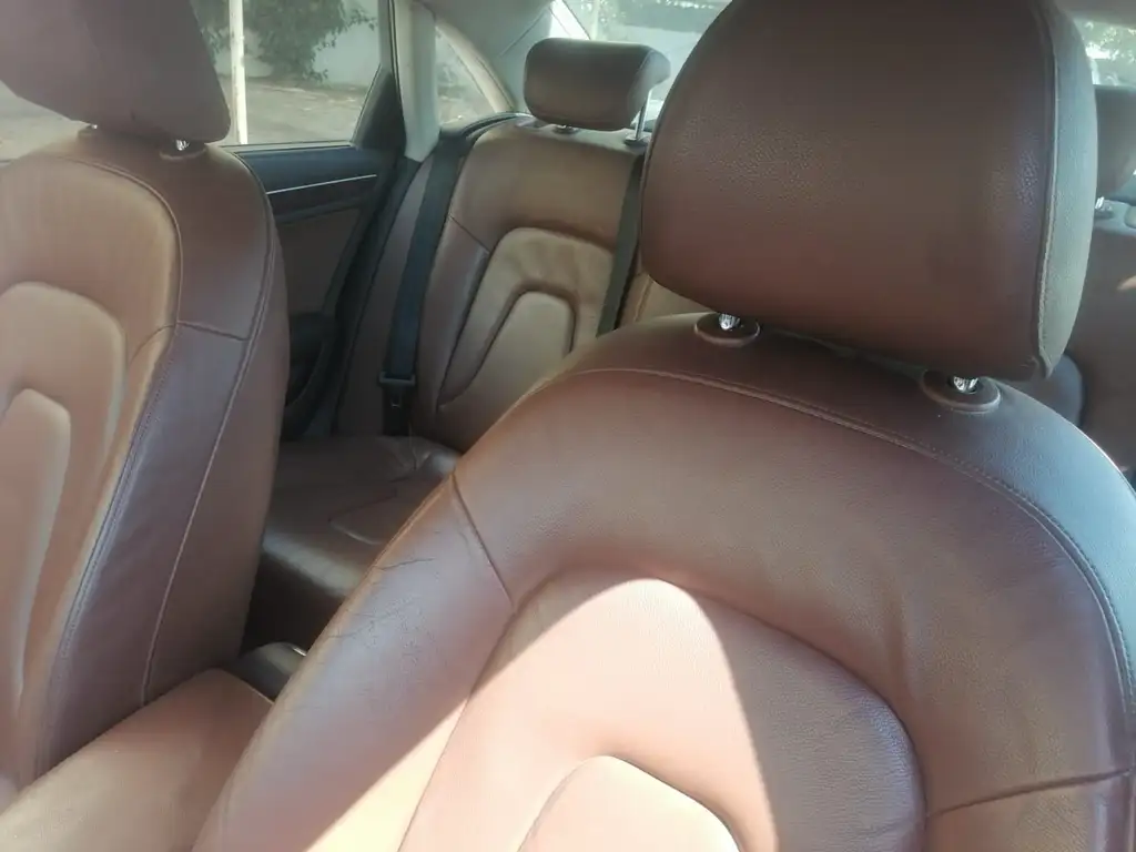 Audi a4 1main 