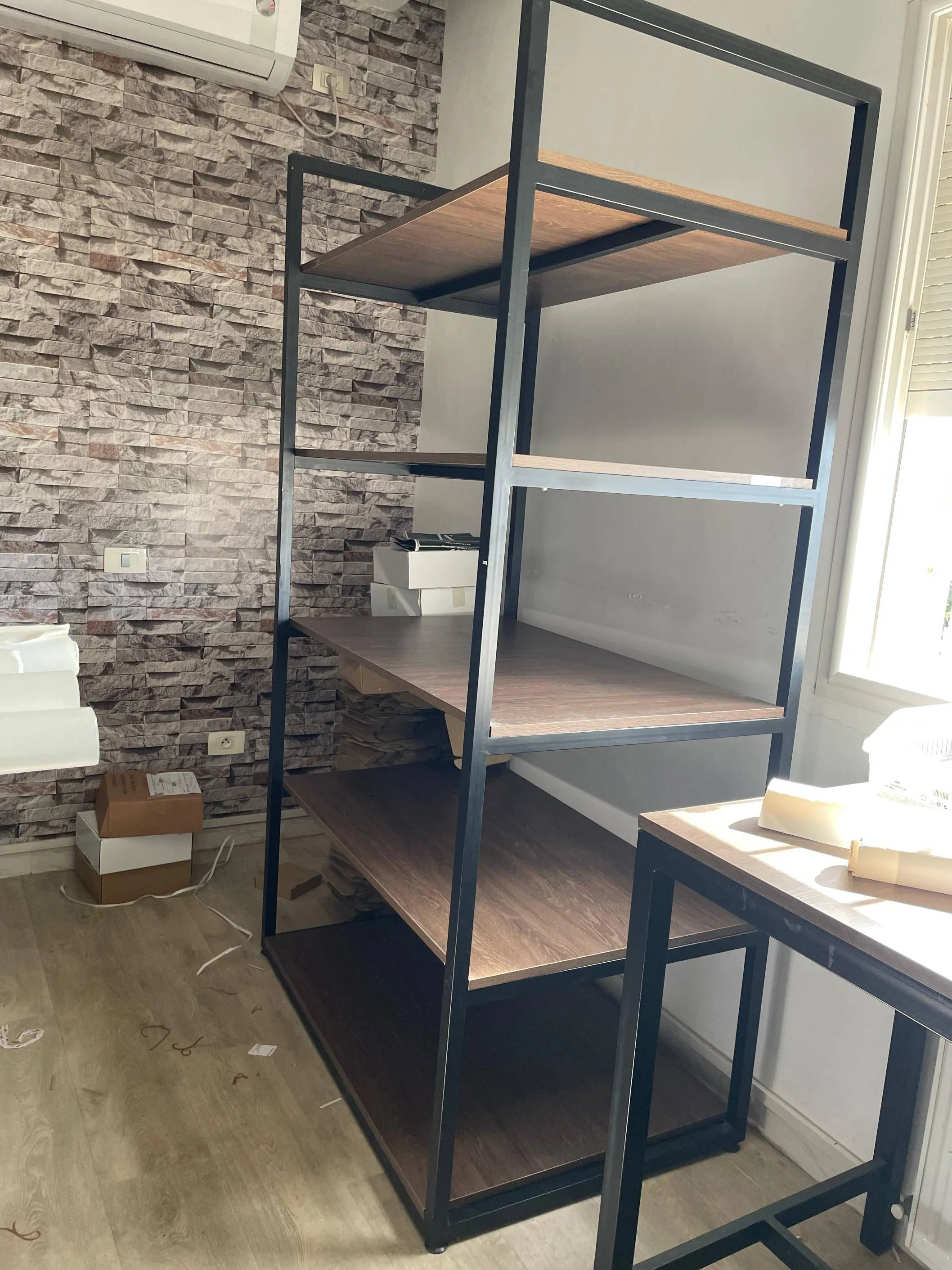 Matériel de bureau complet – excellent état !