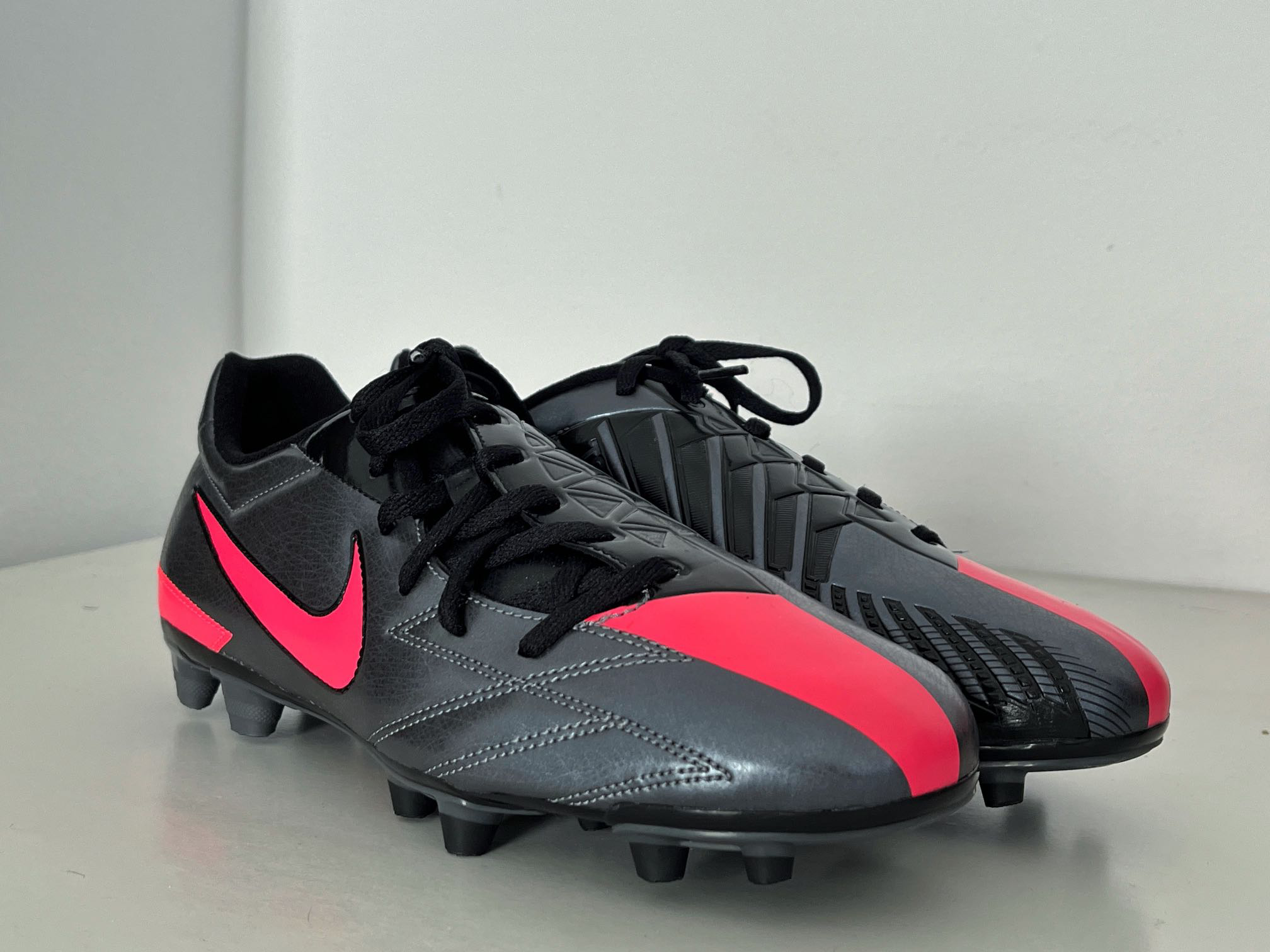 Crampon nike t90