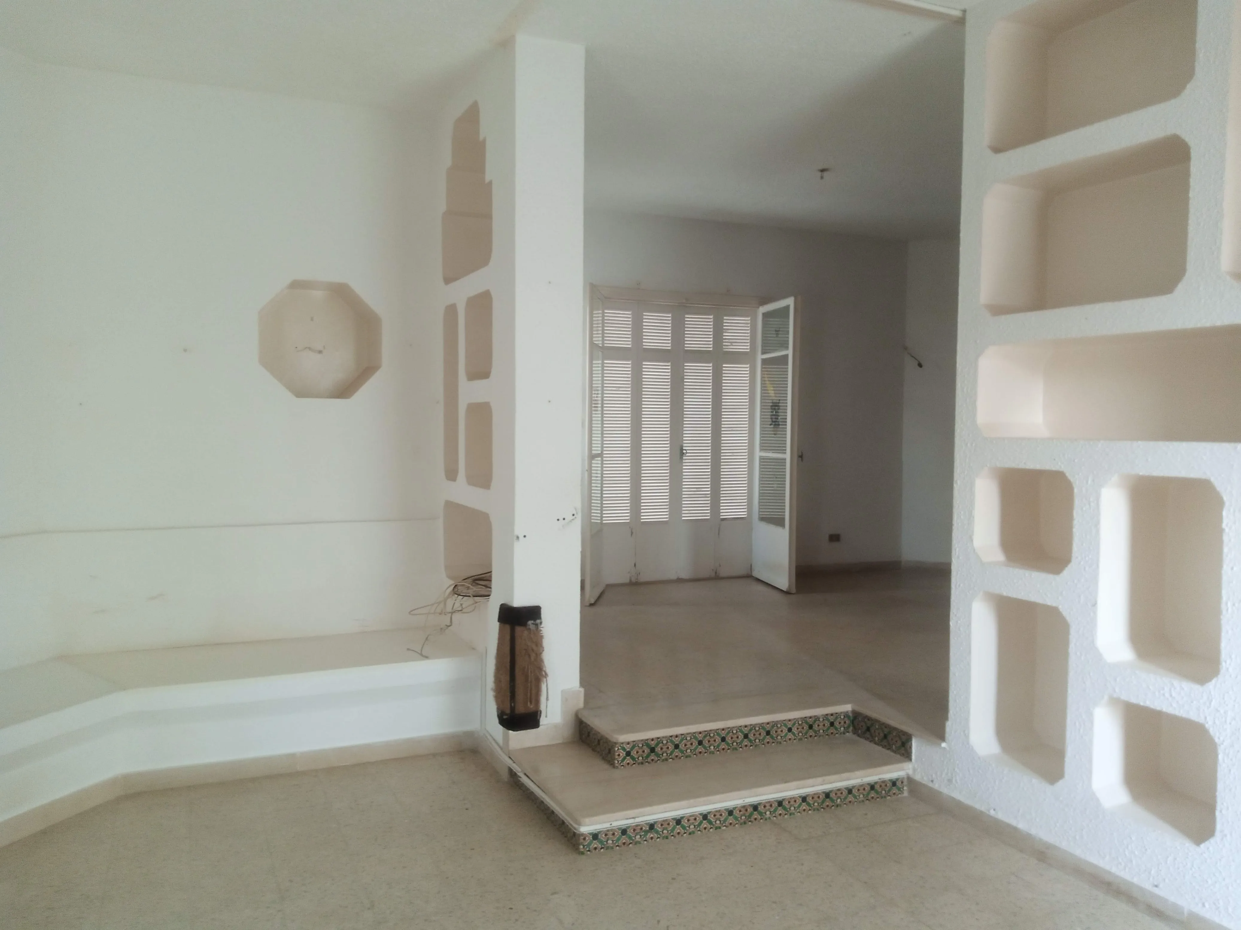 Une villa S+5 exceptionnelle à Korba plage