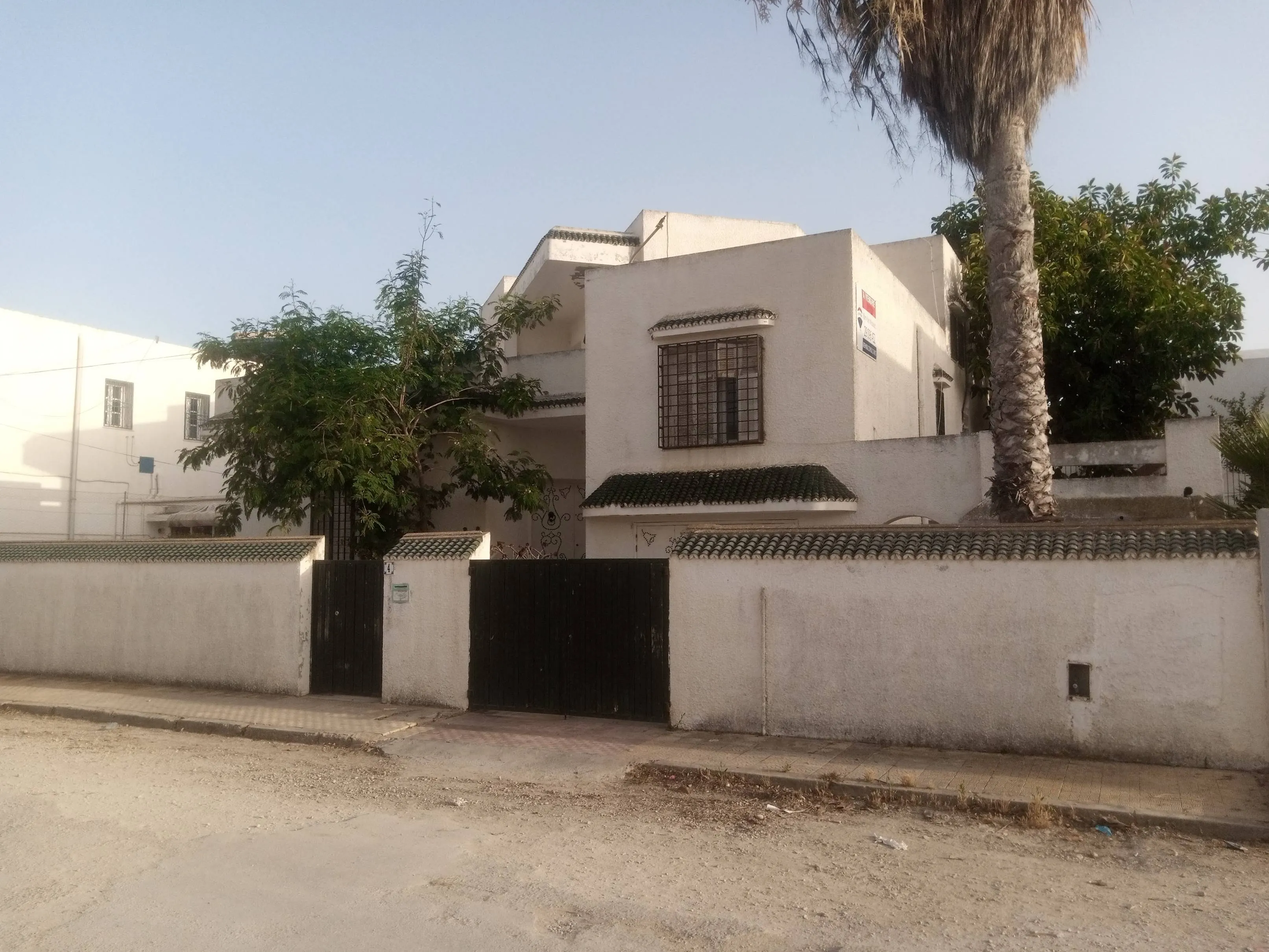 Une villa S+5 exceptionnelle à Korba plage