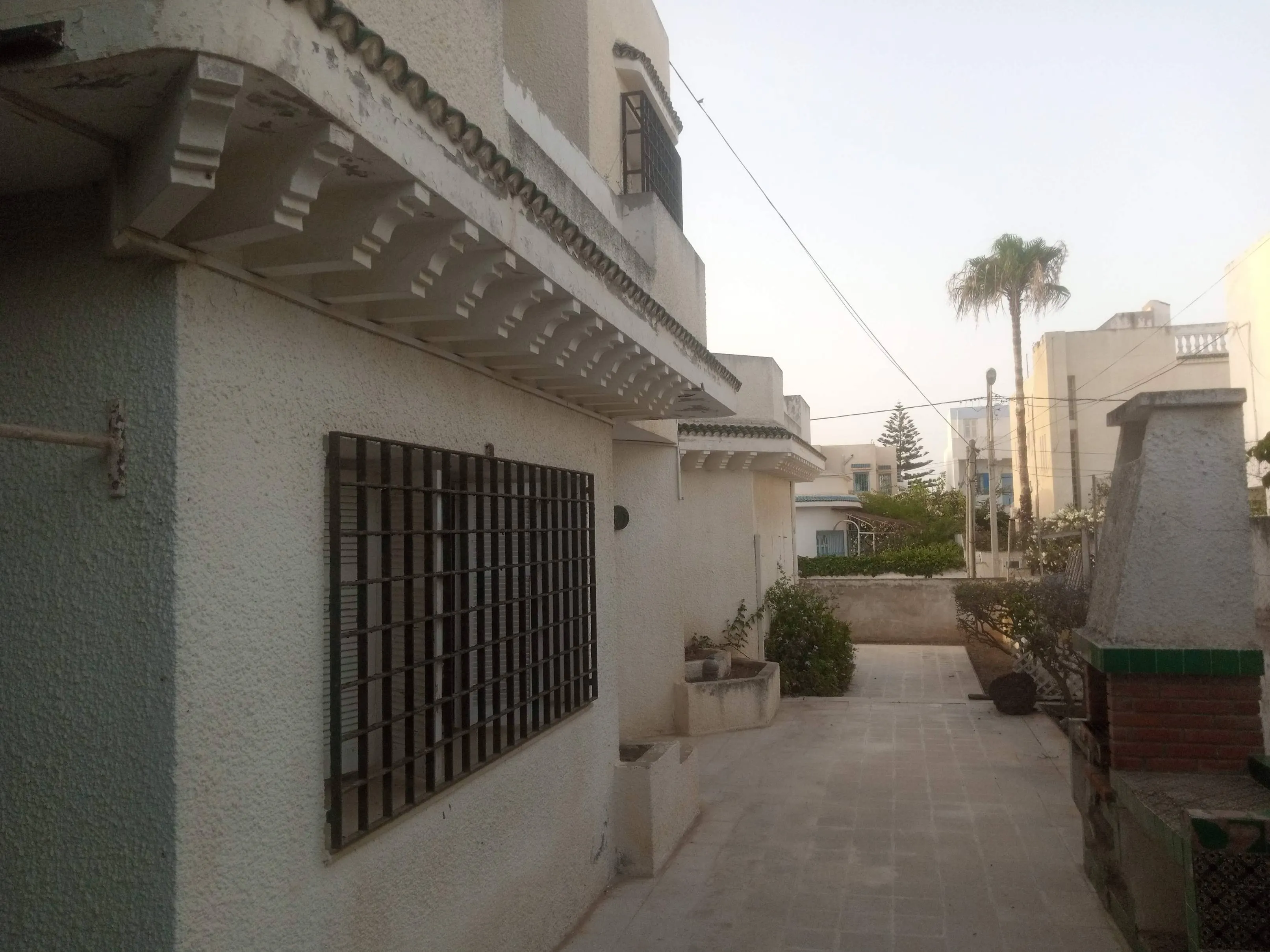 Une villa S+5 exceptionnelle à Korba plage