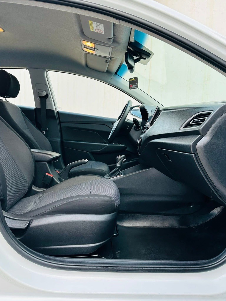 HYUNDAI ACCENT BVA 1er main