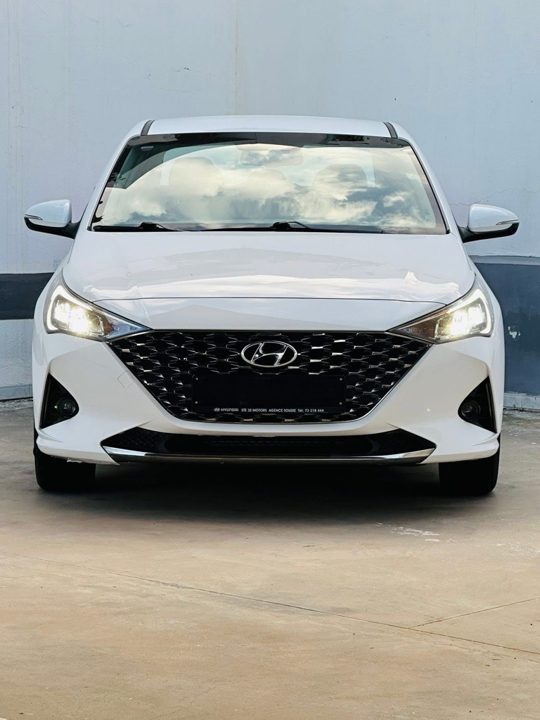 HYUNDAI ACCENT BVA 1er main