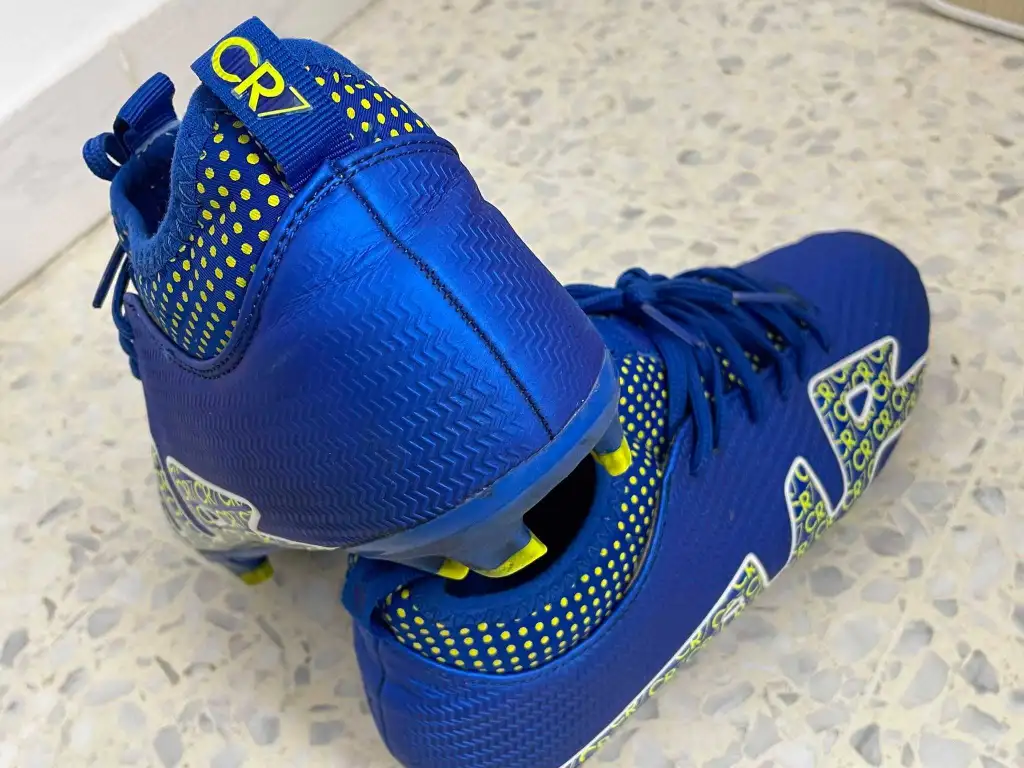 Crampon importé CR7