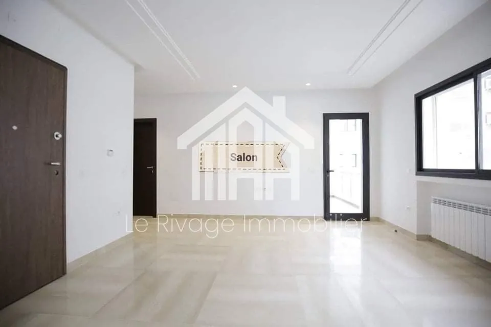 un appartement S1 à Ain Zaghouan Nord.