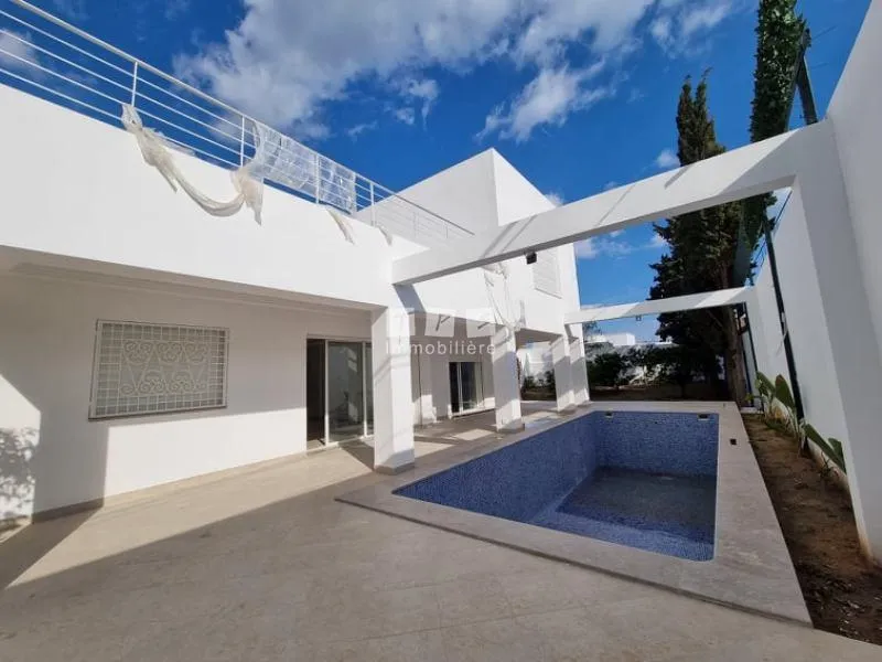 Villa PLUMERIA (Réf: L2352)