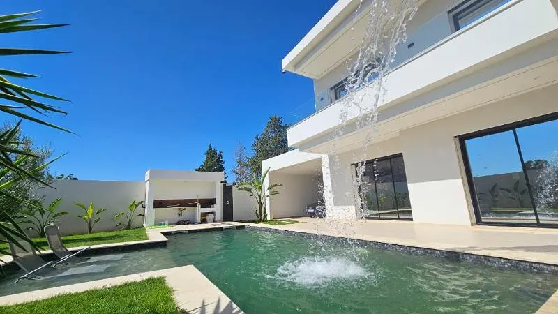 Villa LE JASMIN ETOILE (Réf: V2757)