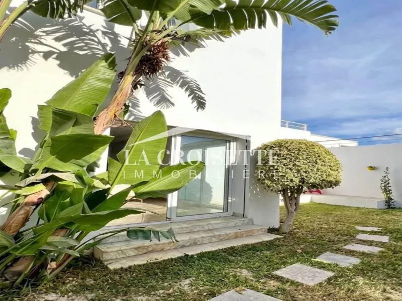 Villa meublée S+5 avec jardin à La Marsa MVL0145