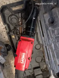 Marteau piqueur  Hilti 