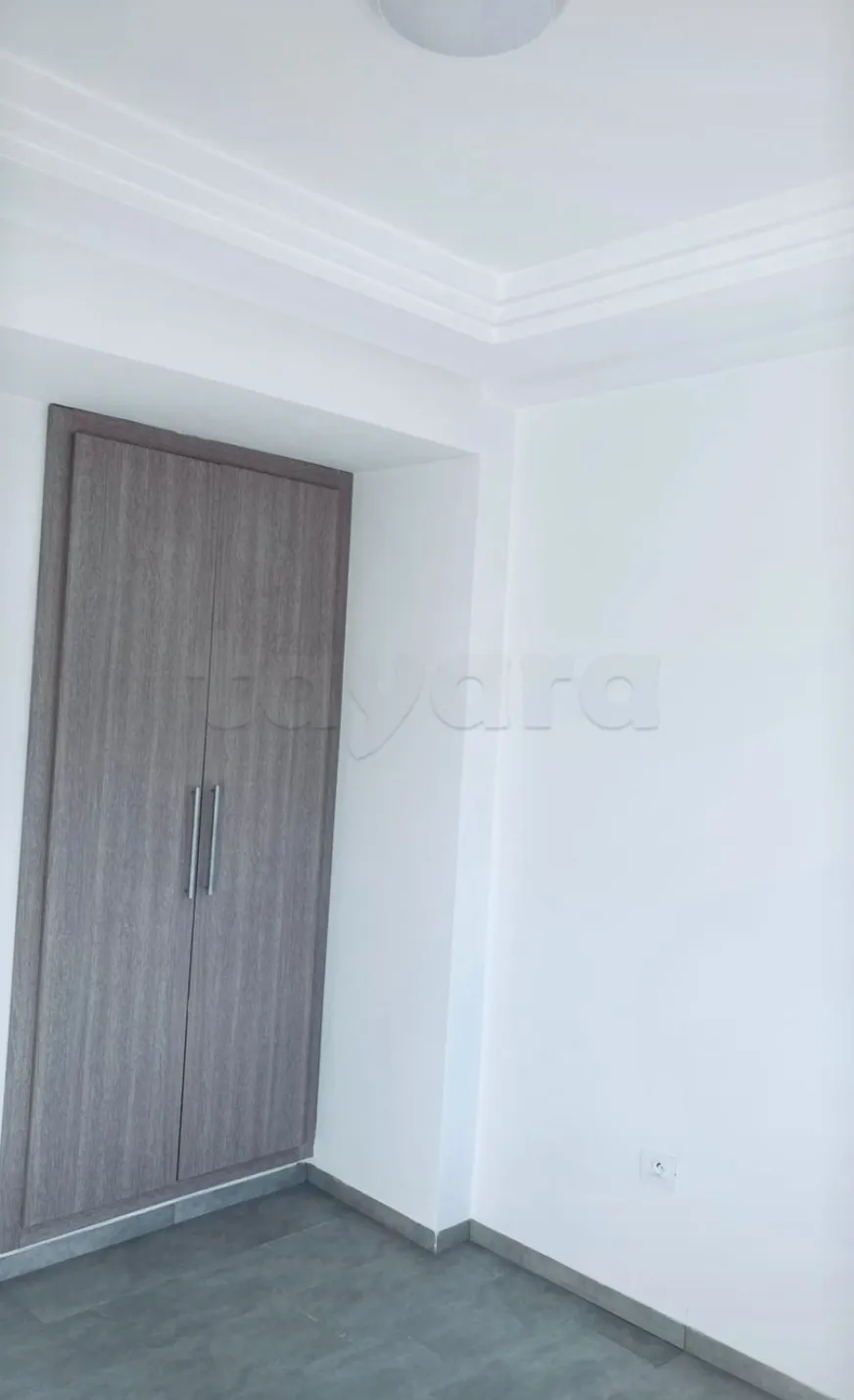 Location S3 vide à La Nouvelle Soukra 