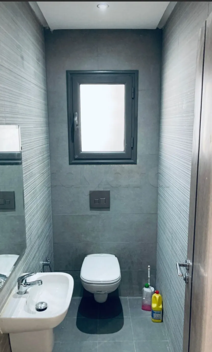 Location S3 vide à La Nouvelle Soukra 