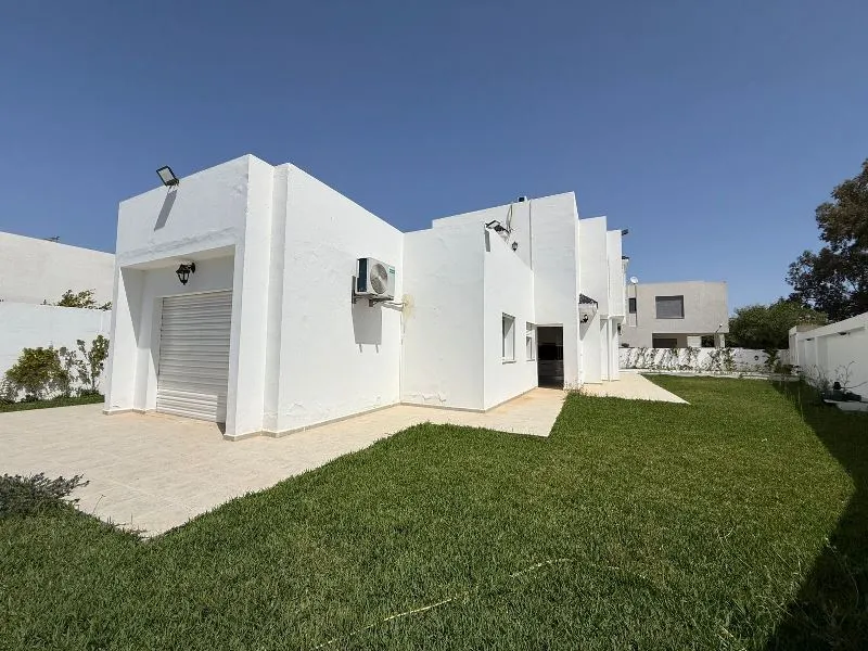 Villa LIORA (Réf: V2952)