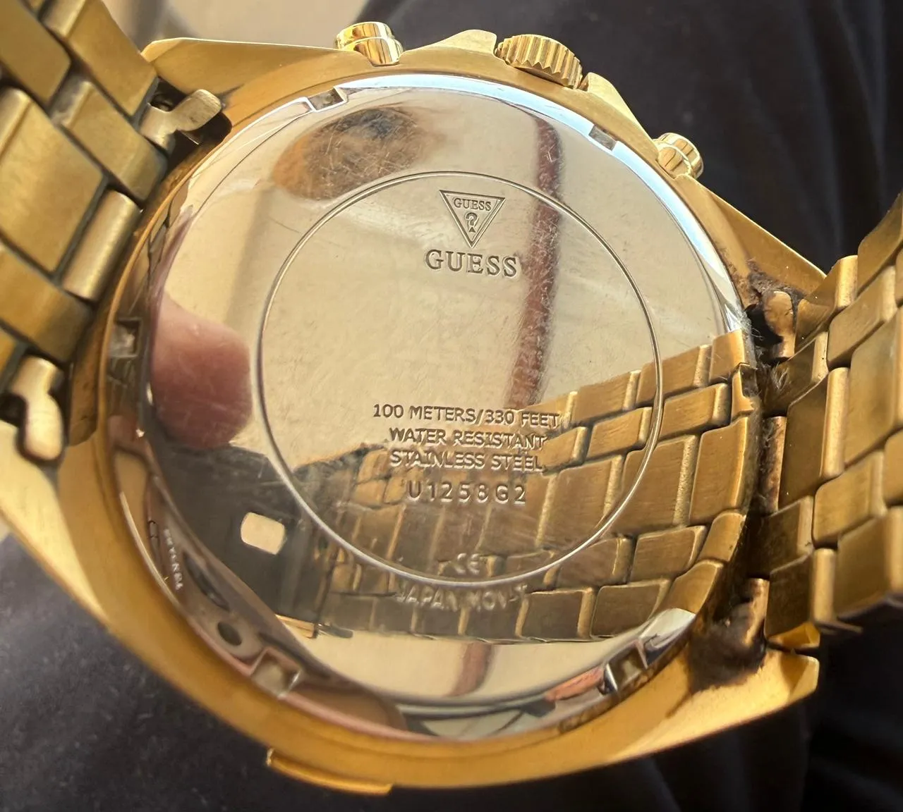 Montre GUESS chrono gold 