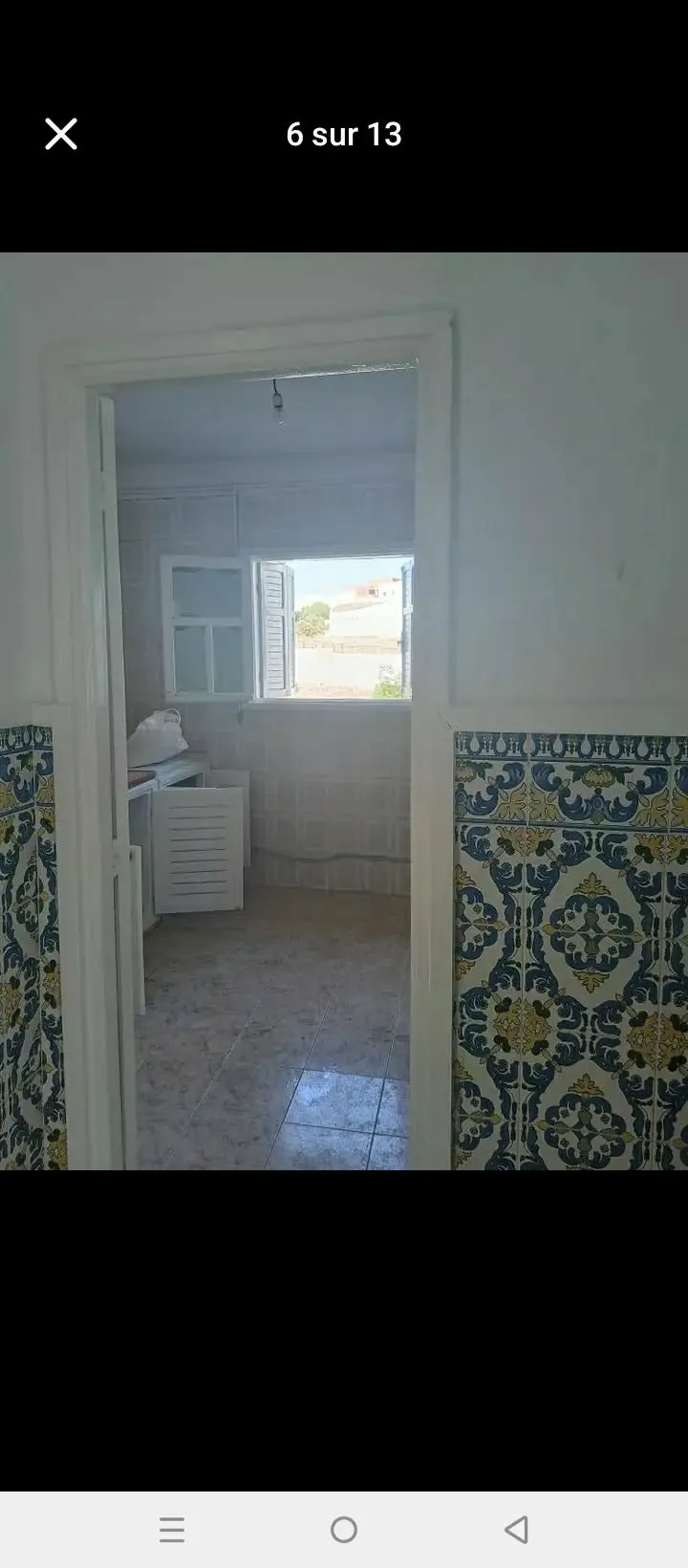 un appartements s+3 vide au 2éme étage (sans ascenseur) a louer a Omrane Supérieur derrière MG