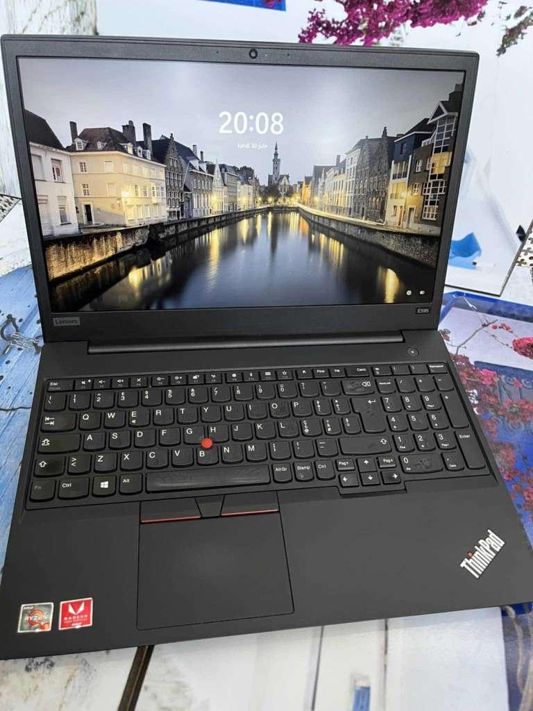 Pc ThinkPad / 16 Ram _512 SSD ⚡AMD Radeon Ryzen 5 🔝 Gamme Pro 