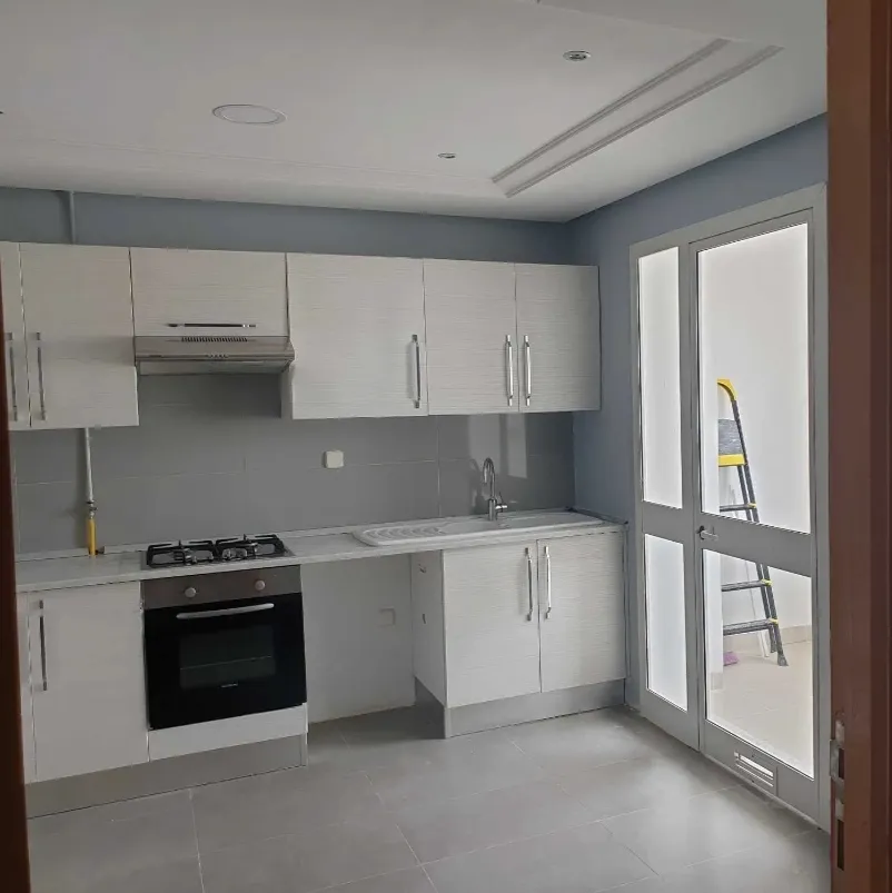 Location S2 vide à La Soukra