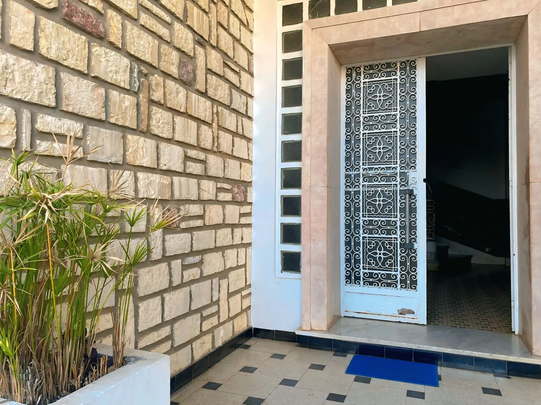 🔴⚫️ À LOUER – VILLA À USAGE BUREAUTIQUE – MENZAH 1
