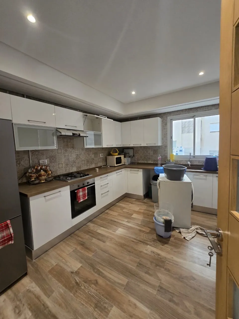 Superbe S+3 de 170 m² avec place parking à Sahloul 4