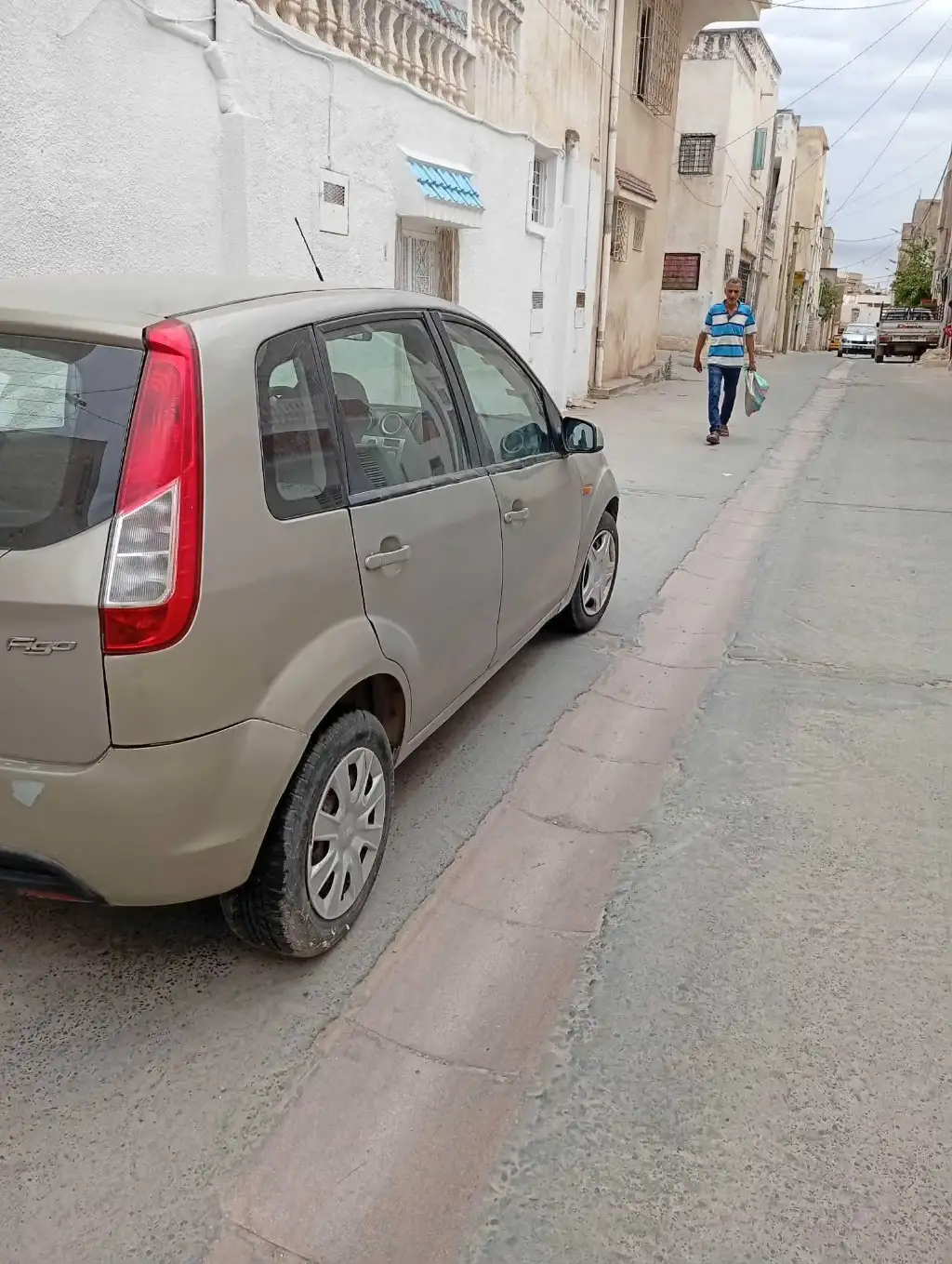 Ford figo tel 98267743