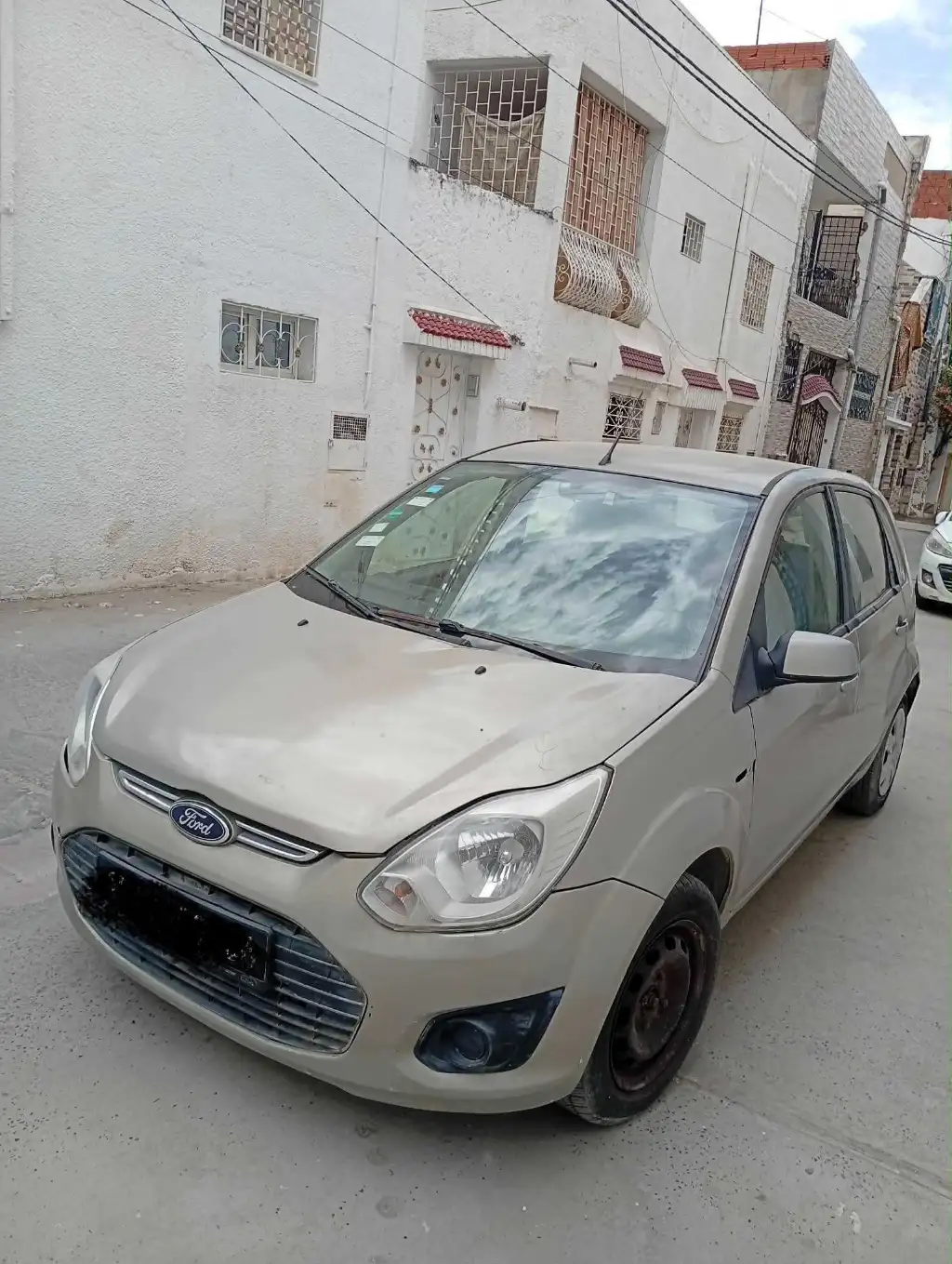 Ford figo tel 98267743