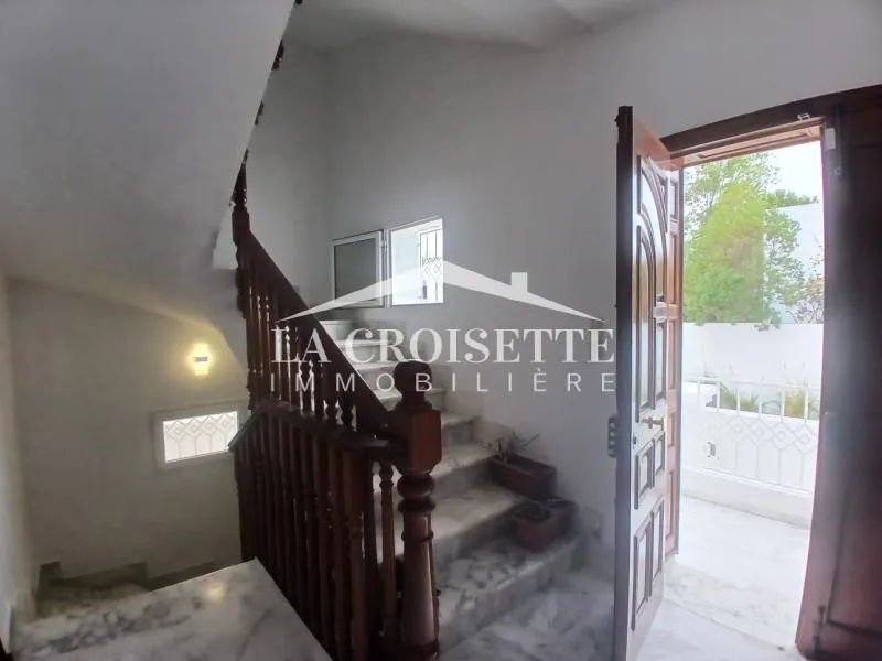 Villa s5 avec piscine à Gammarth MVL0012