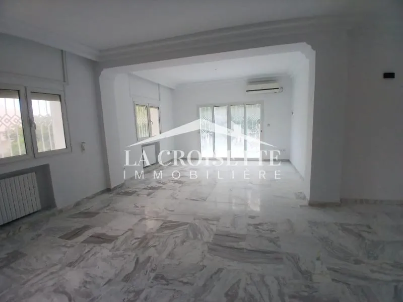 Villa s5 avec piscine à Gammarth MVL0012