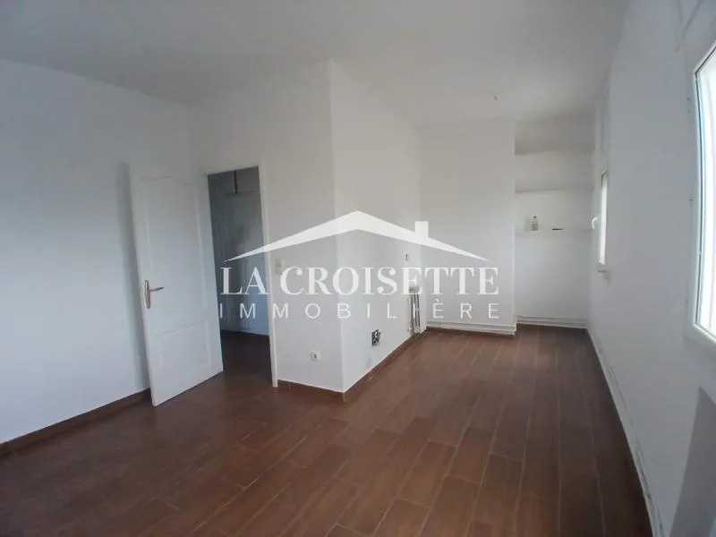 Villa s5 avec piscine à Gammarth MVL0012