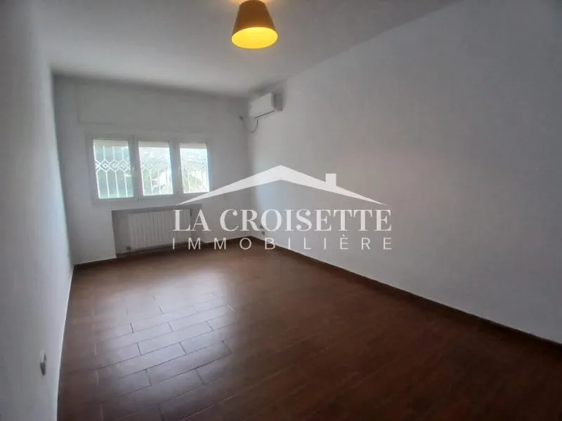 Villa s5 avec piscine à Gammarth MVL0012