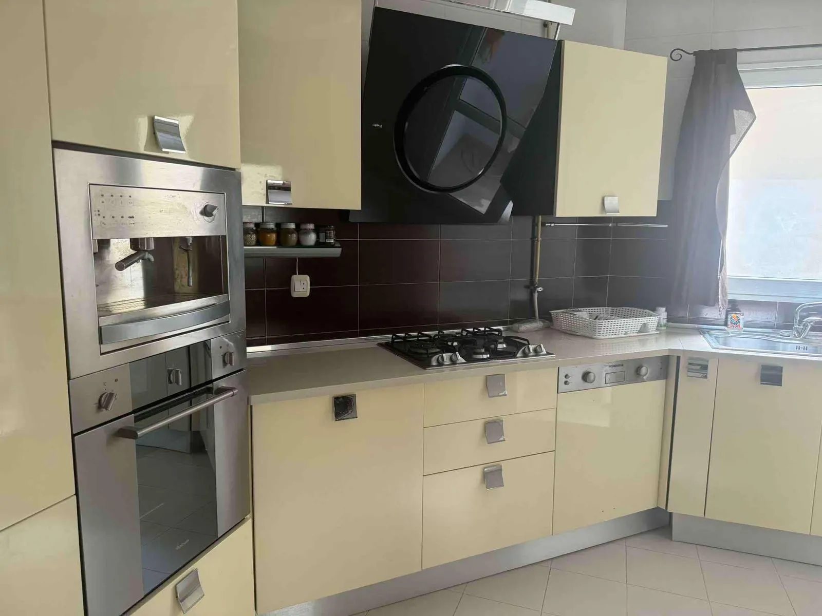 location annuelle un appartement S+2 meublé City Jasmins