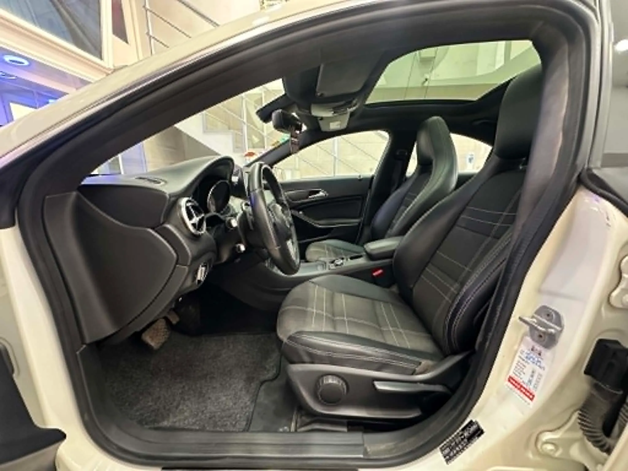 Mercedes-Benz CLA -Tel 98479647