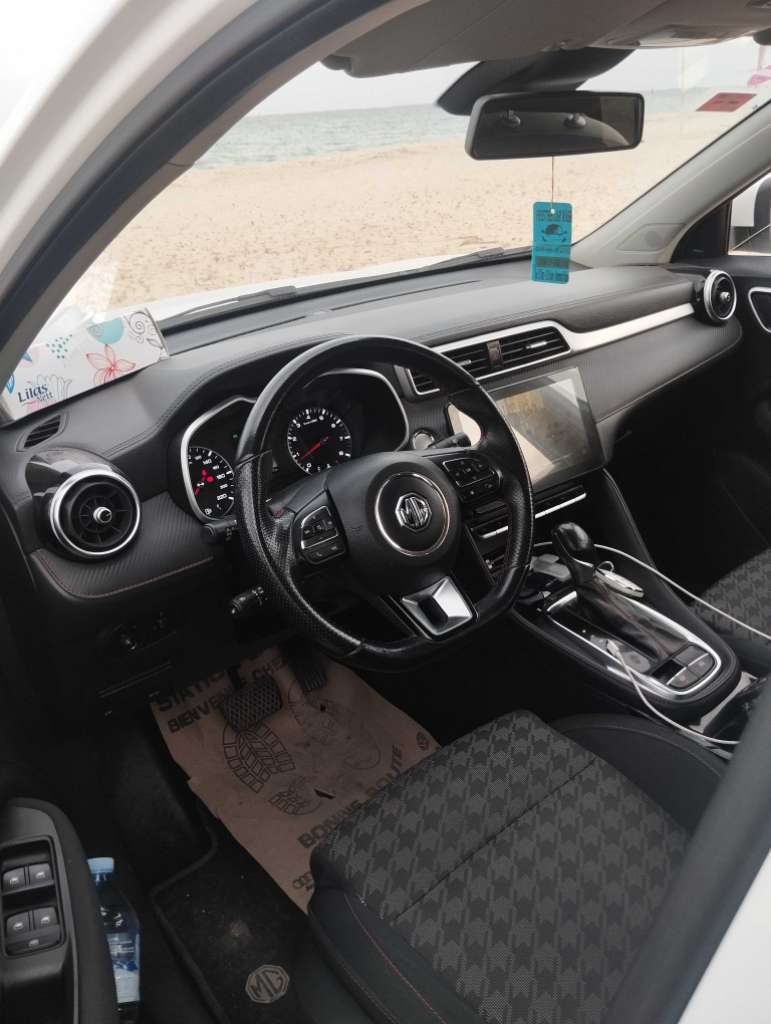 Mg zs boîte automatique