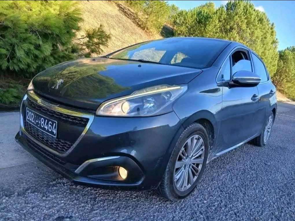 PEUGEOT 208 ACTIVE PLUS TRÈS PROPRE 